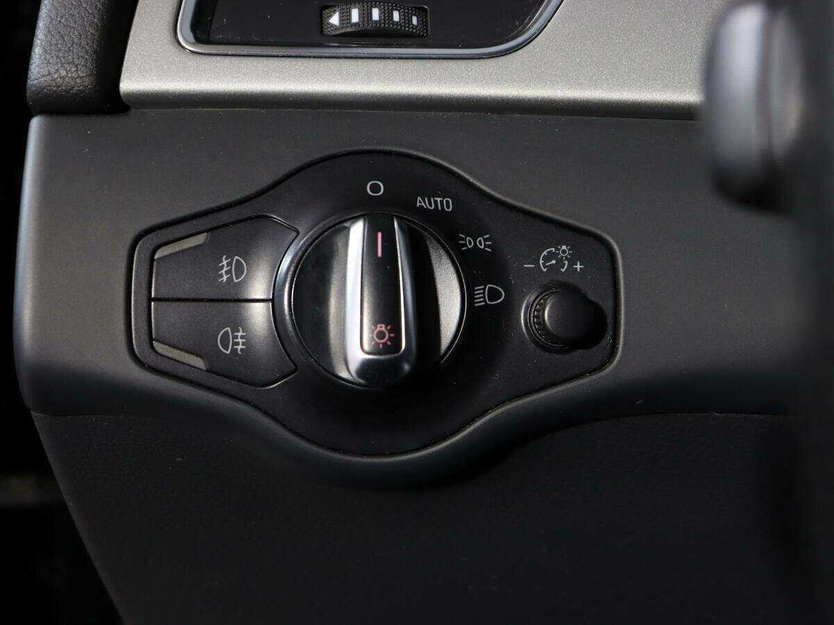 Audi A4 2010 года с пробегом. Фото: #15