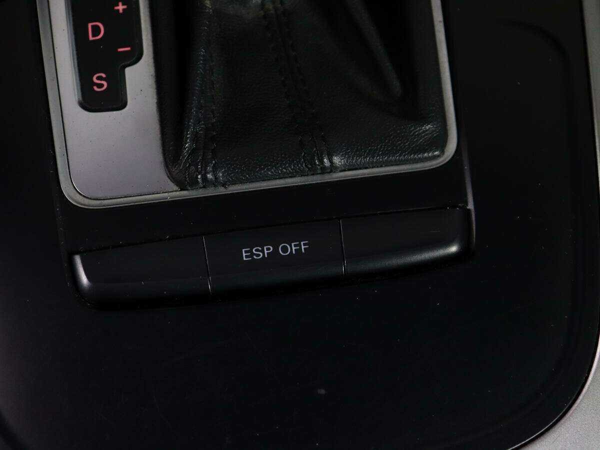 Audi A4 2010 года с пробегом. Фото: #16