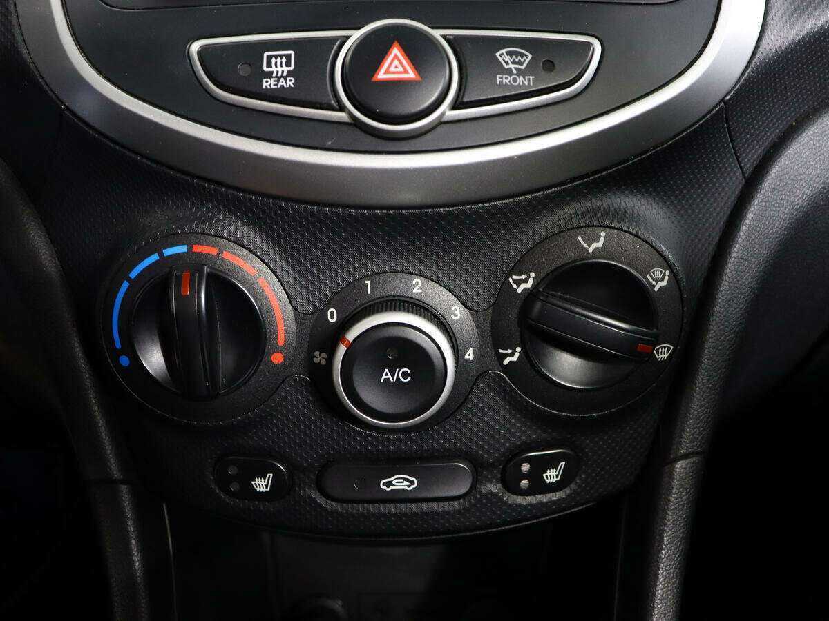 Hyundai Solaris 2011 года с пробегом. Фото: #16