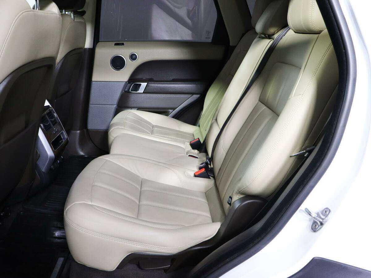 Land Rover Range Rover Sport 2018 года с пробегом. Фото: #9