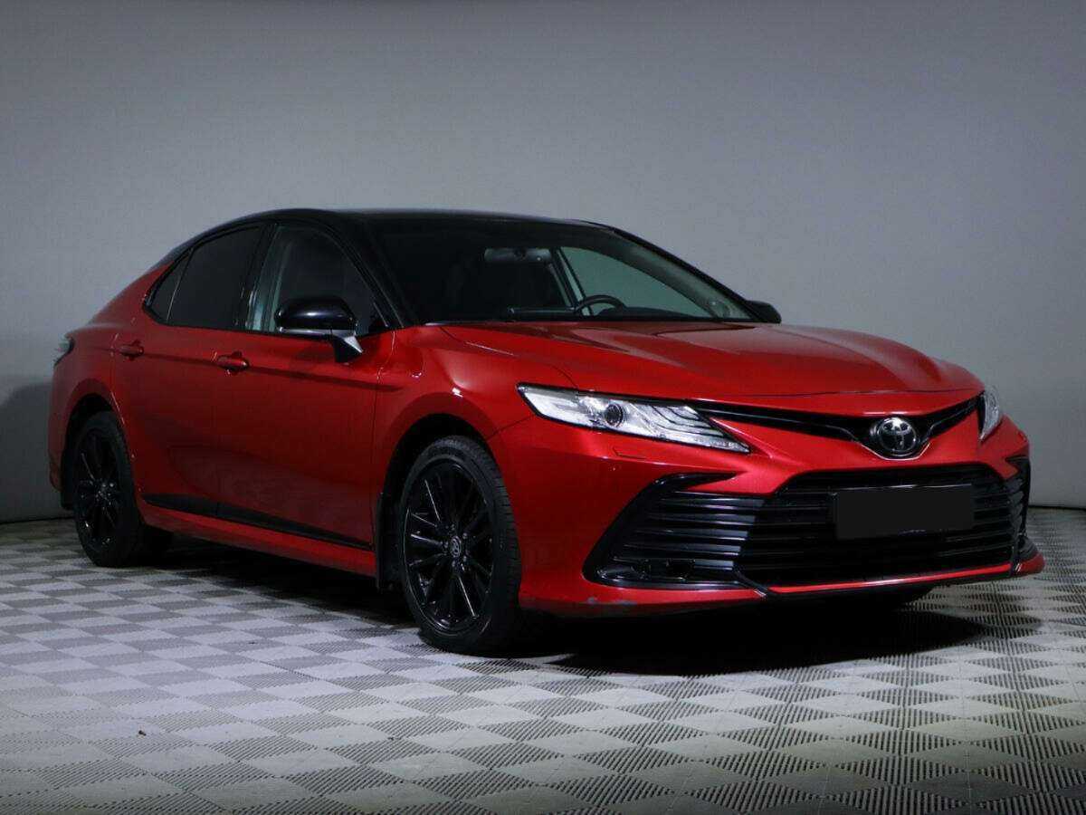 Toyota Camry 2021 года с пробегом. Фото: #2