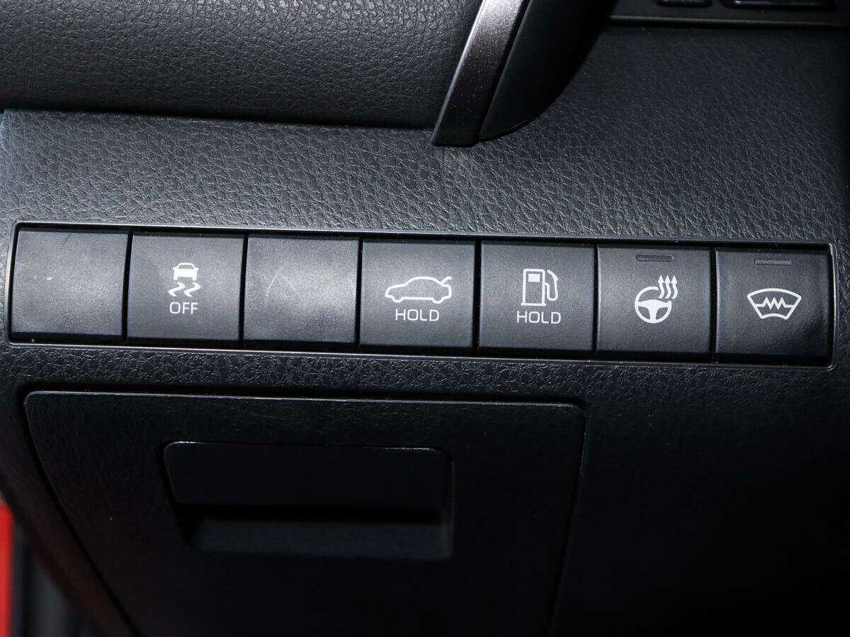 Toyota Camry 2021 года с пробегом. Фото: #20