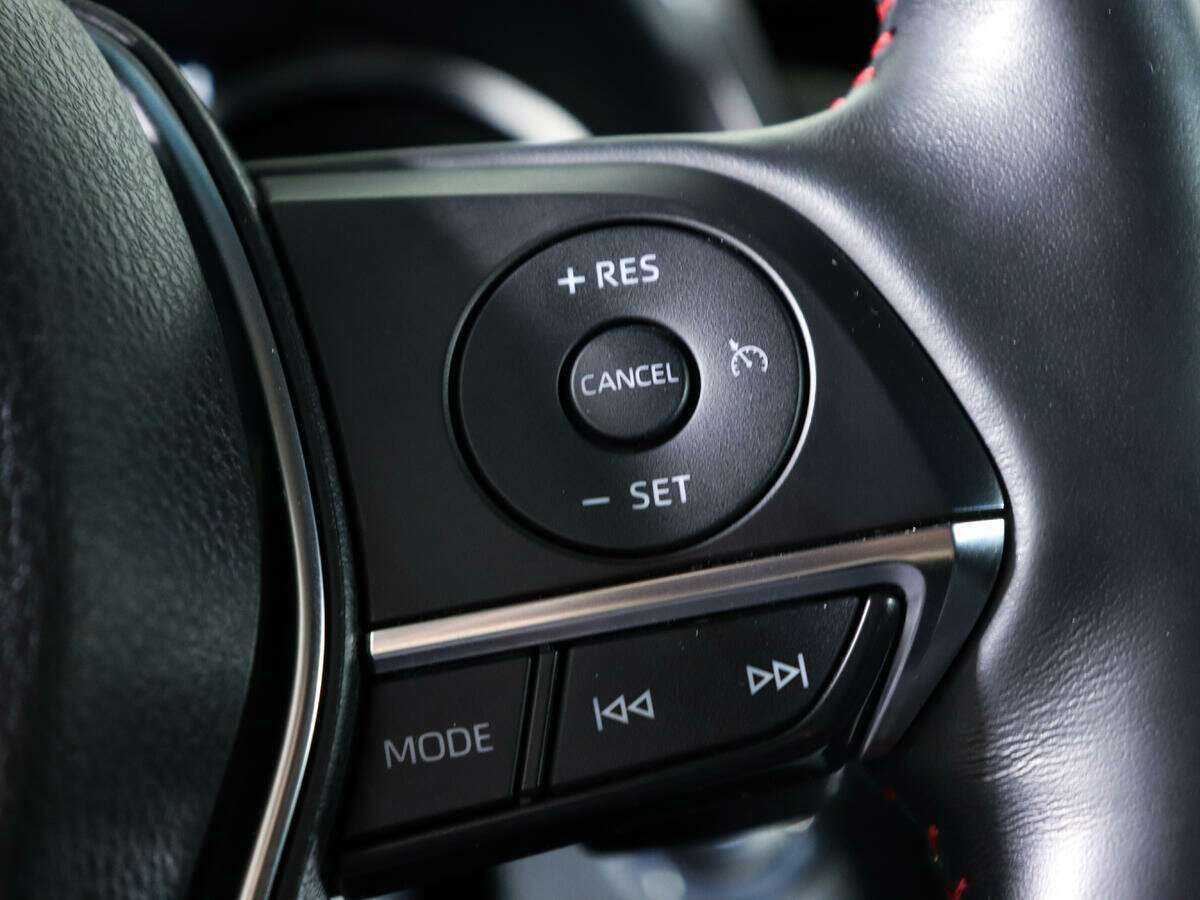 Toyota Camry 2021 года с пробегом. Фото: #21