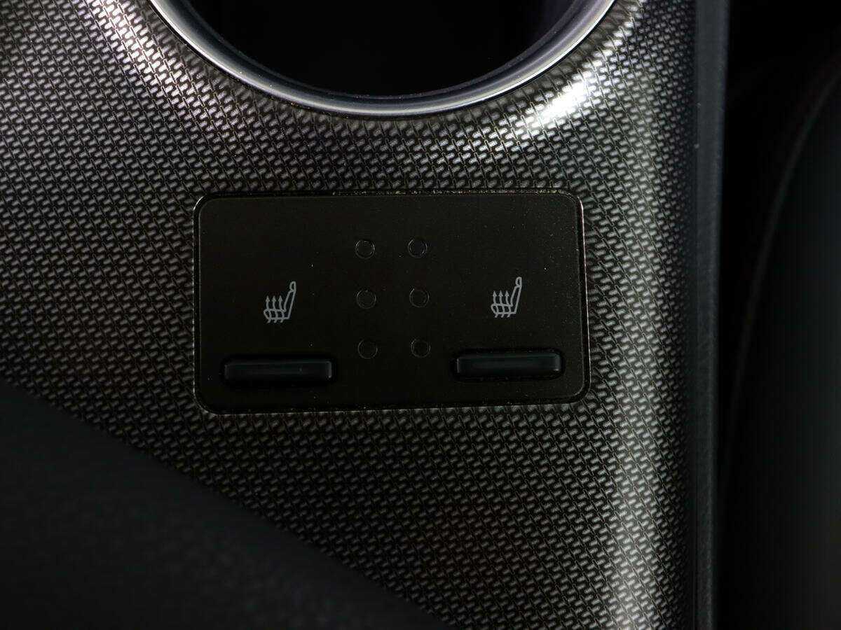 Toyota Camry 2021 года с пробегом. Фото: #23