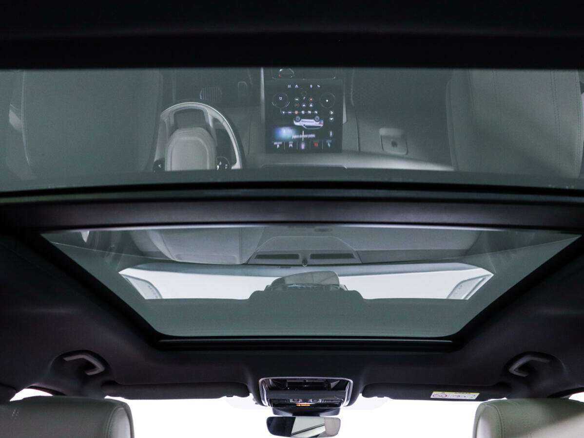 Land Rover Range Rover Velar 2018 года с пробегом. Фото: #15