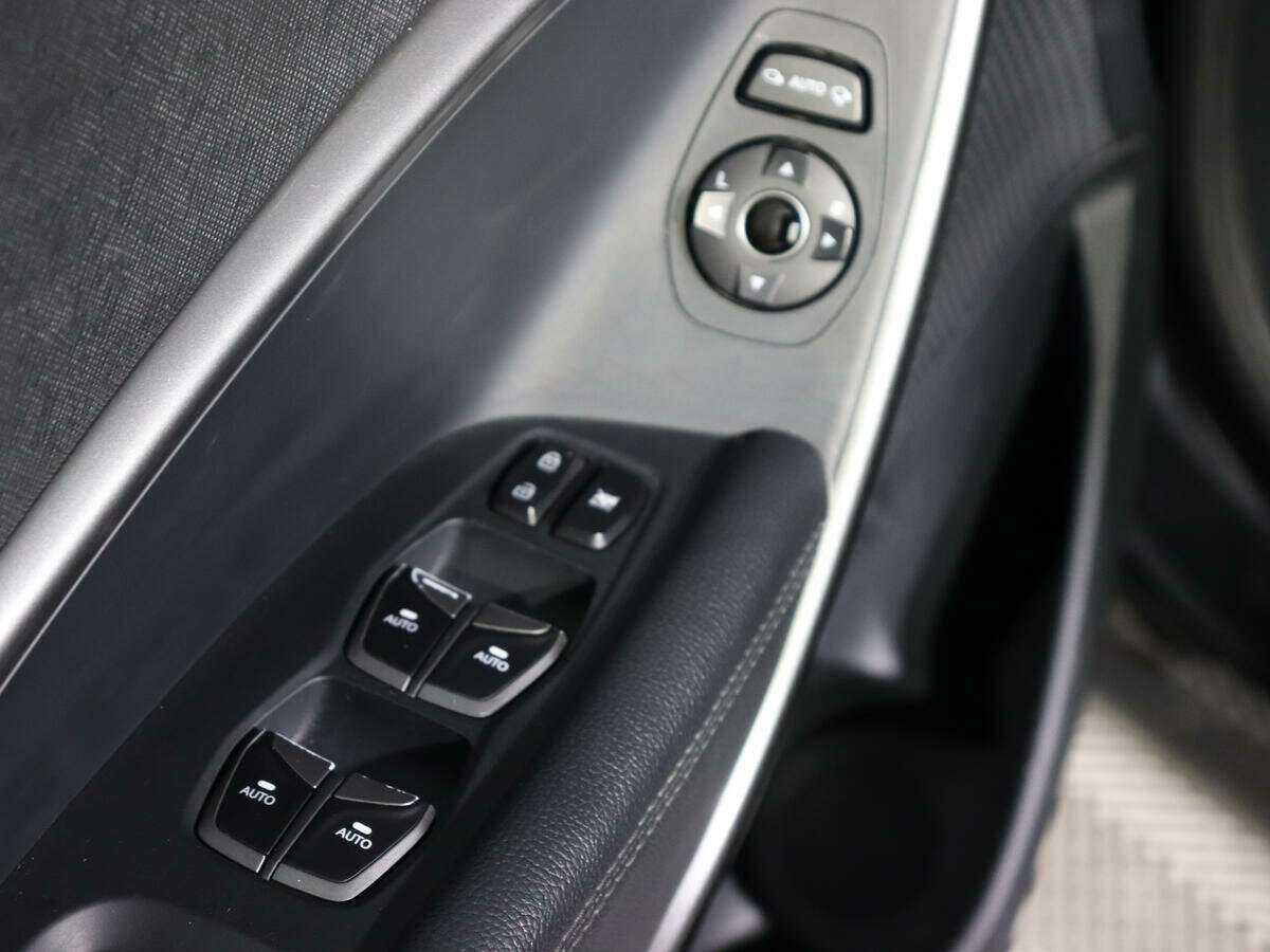 Hyundai Santa Fe 2017 года с пробегом. Фото: #11