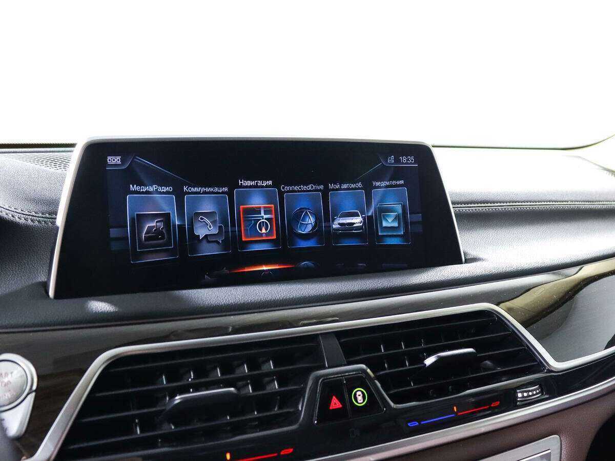 BMW 7 серии 2016 года с пробегом. Фото: #13