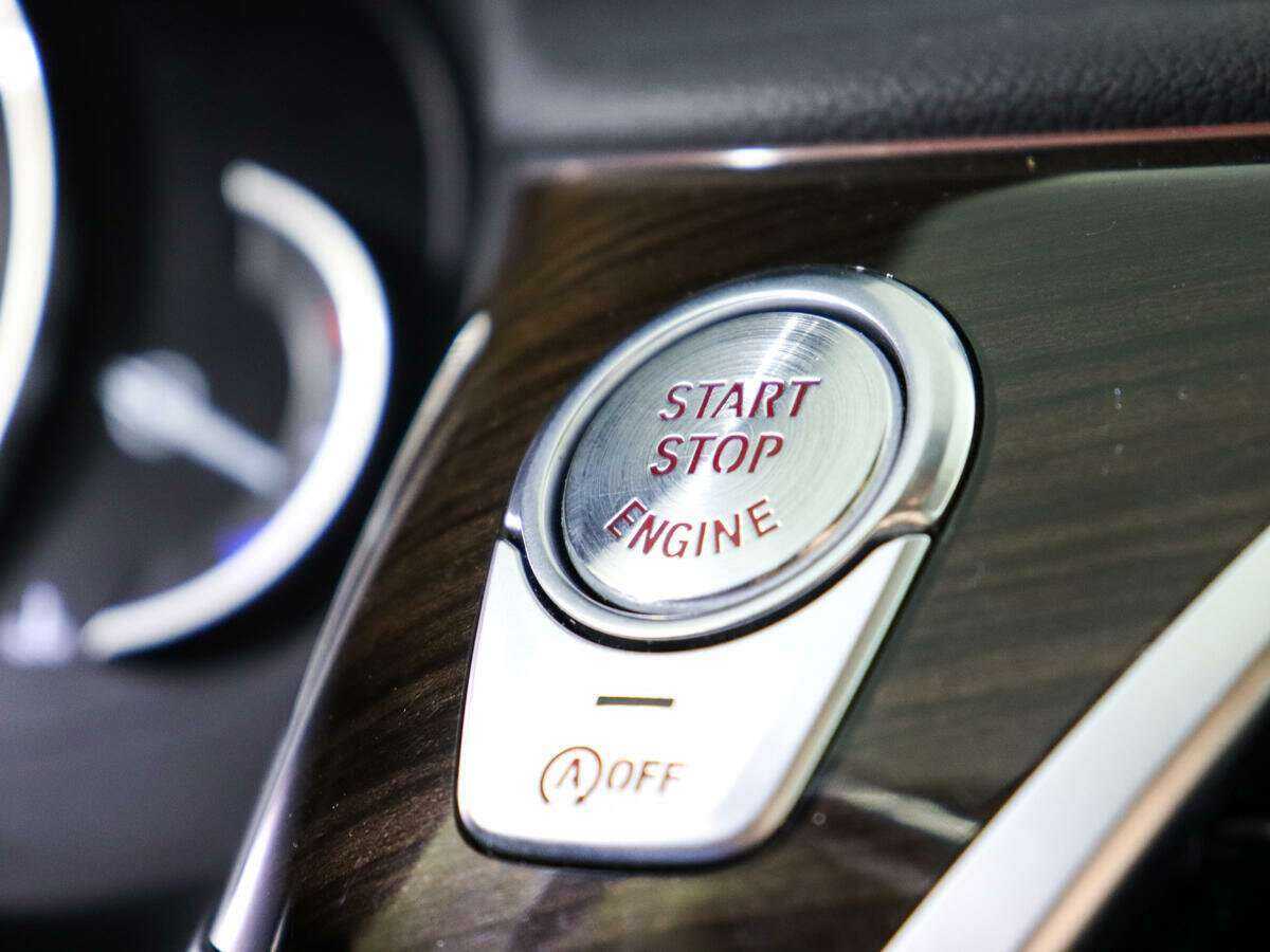 BMW 7 серии 2016 года с пробегом. Фото: #17