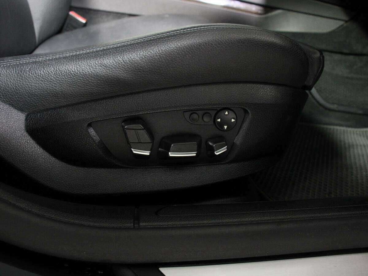 BMW 7 серии 2009 года с пробегом. Фото: #14