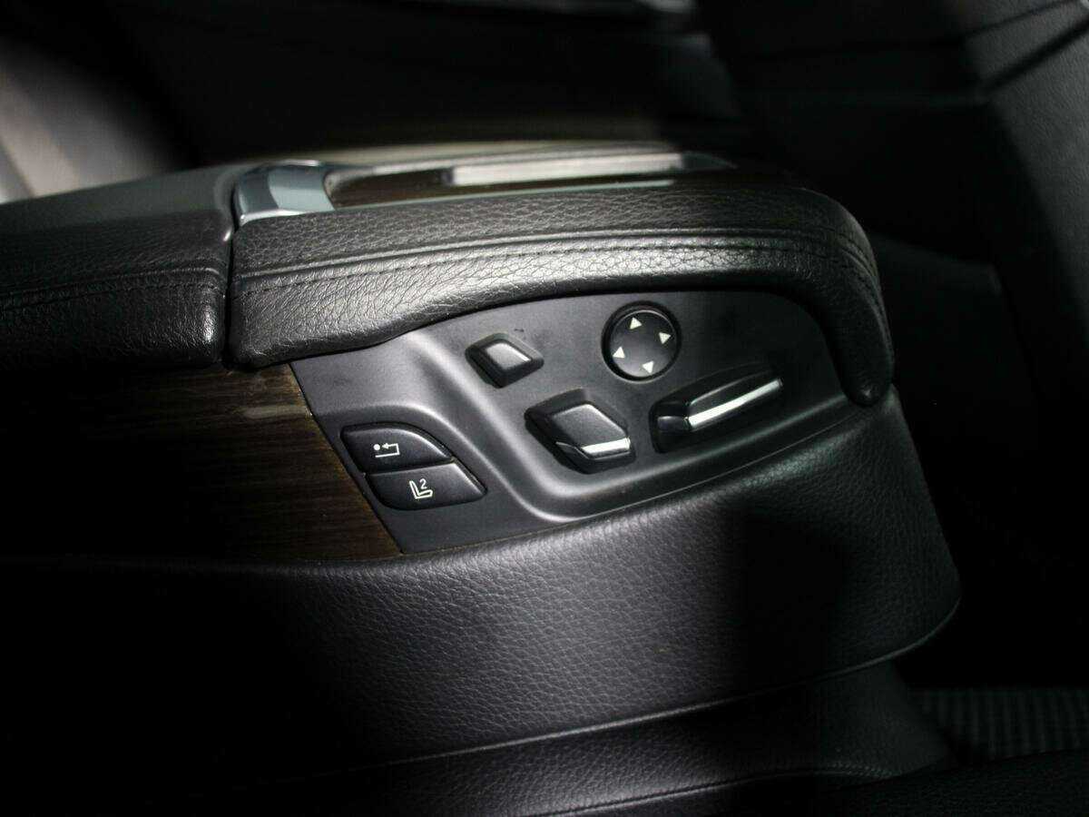 BMW 7 серии 2009 года с пробегом. Фото: #16