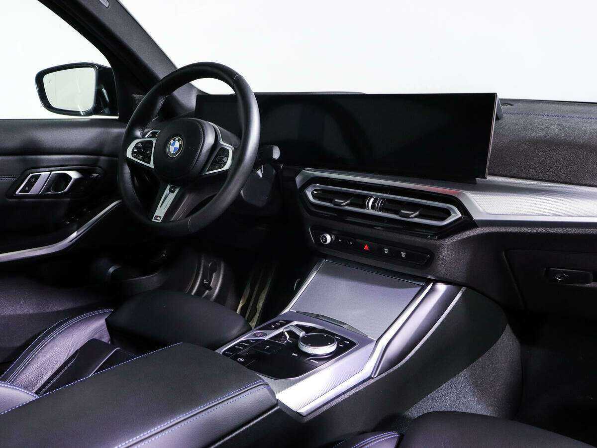 BMW 3 серии 2022 года с пробегом. Фото: #3