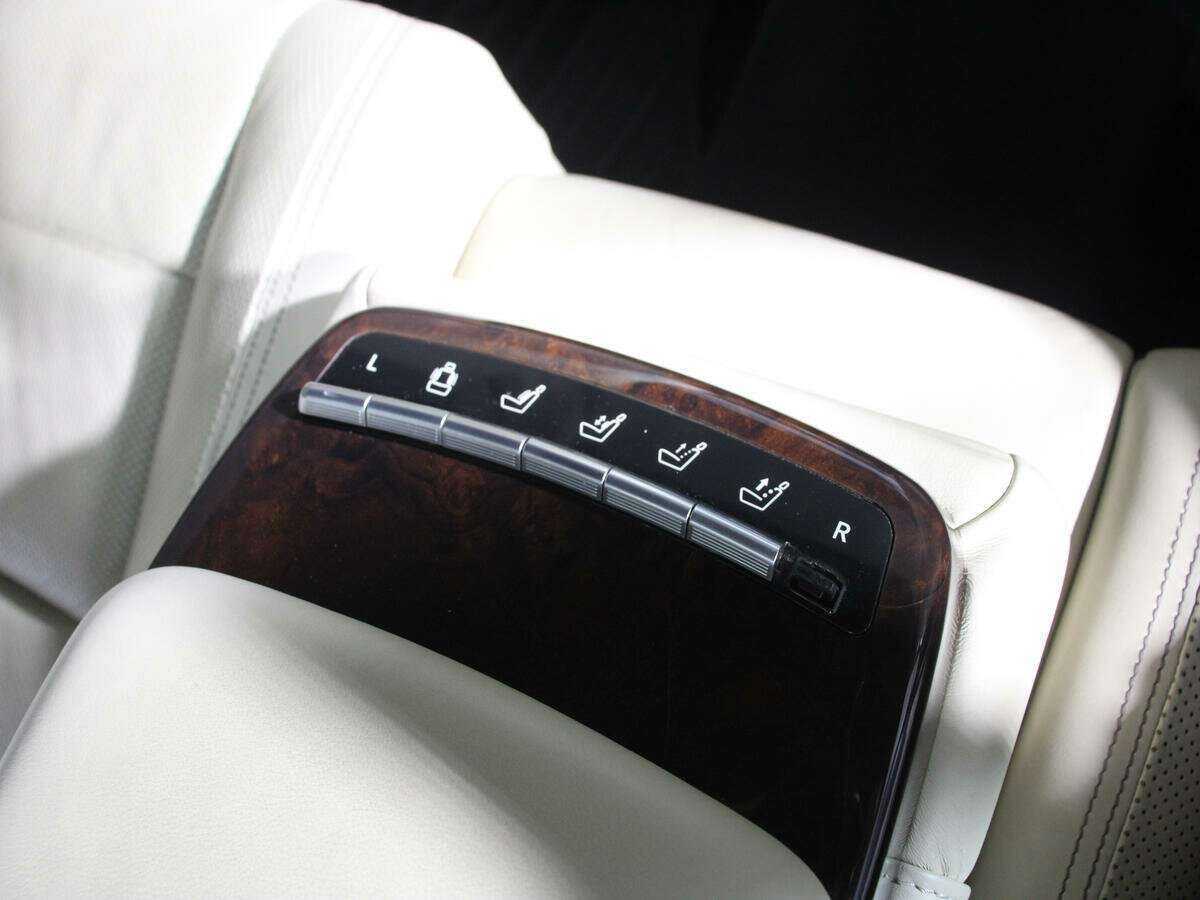 Mercedes-Benz S-Класс 2011 года с пробегом. Фото: #17