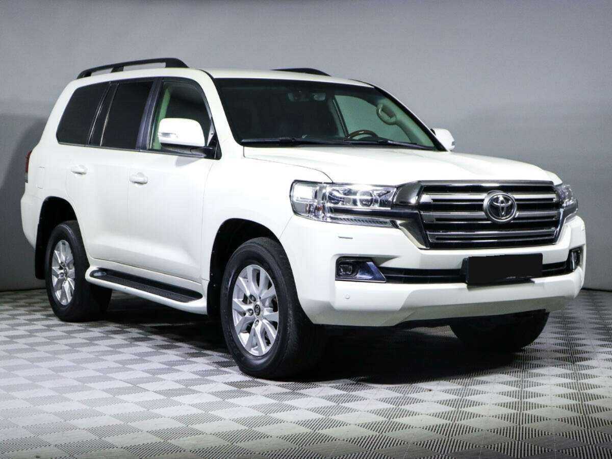Toyota Land Cruiser 2017 года с пробегом. Фото: #2