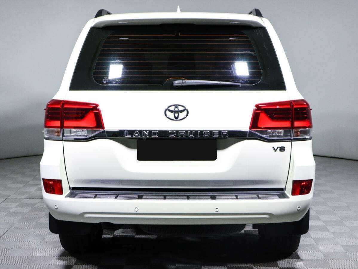 Toyota Land Cruiser 2017 года с пробегом. Фото: #4