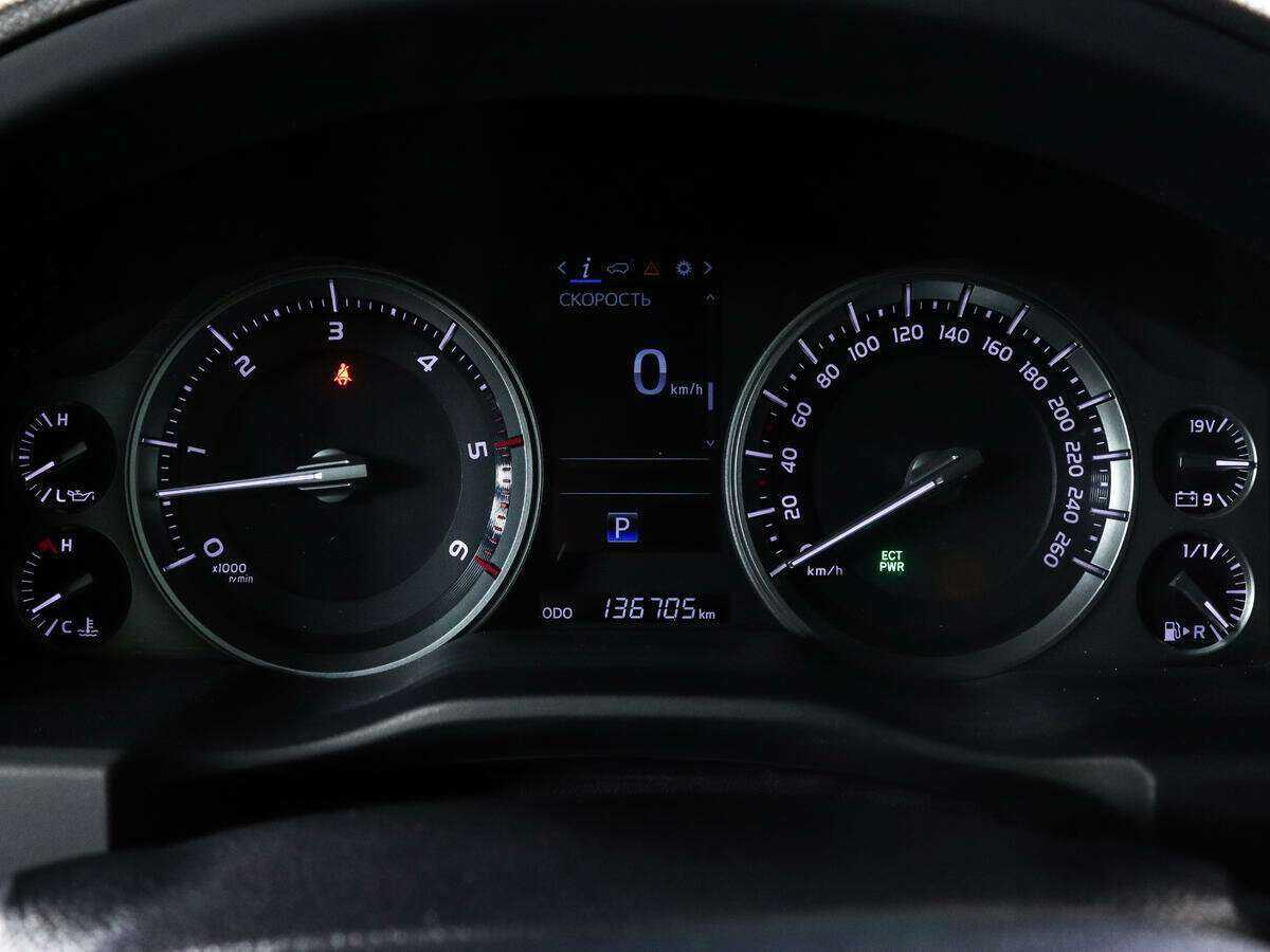 Toyota Land Cruiser 2017 года с пробегом. Фото: #8