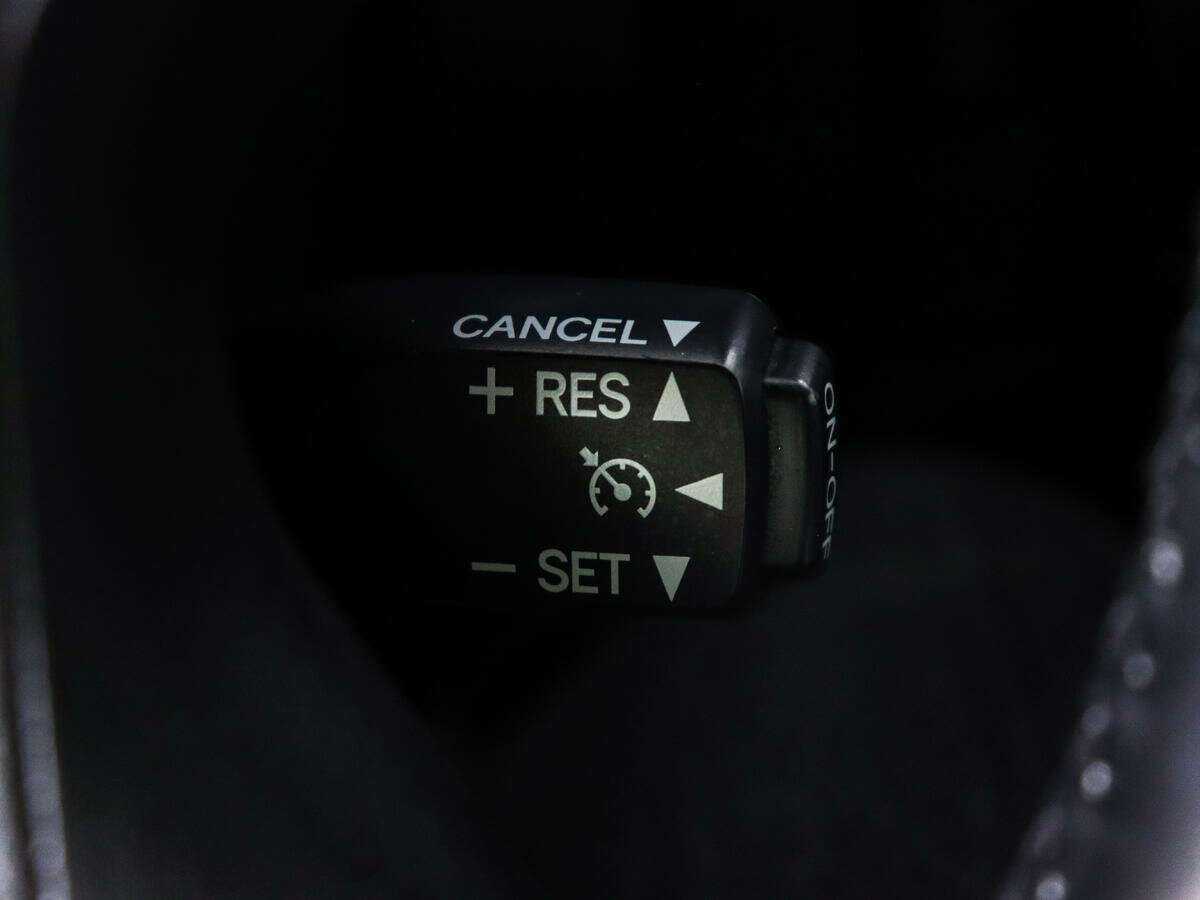 Toyota Land Cruiser 2017 года с пробегом. Фото: #17