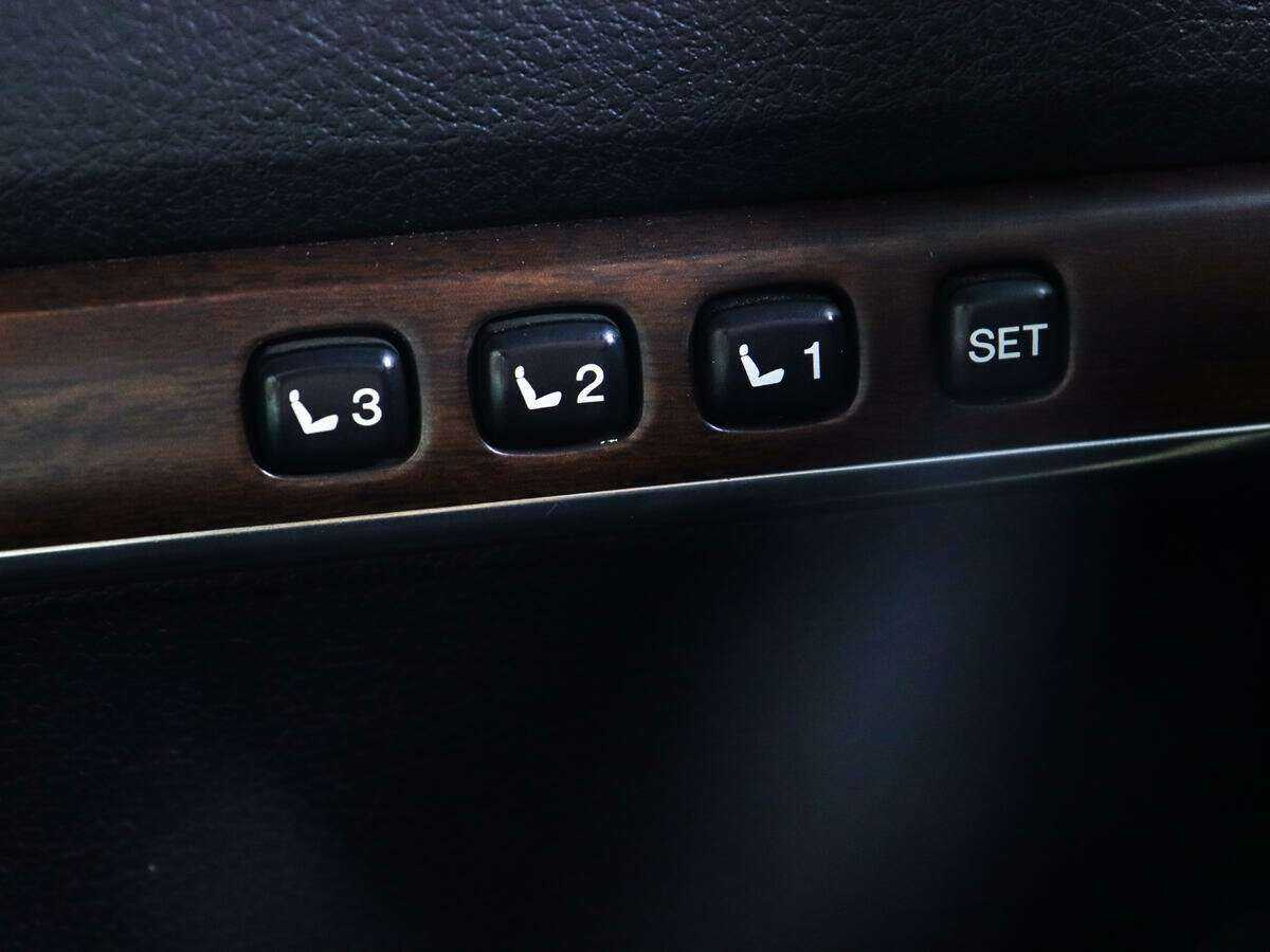 Toyota Land Cruiser 2017 года с пробегом. Фото: #20