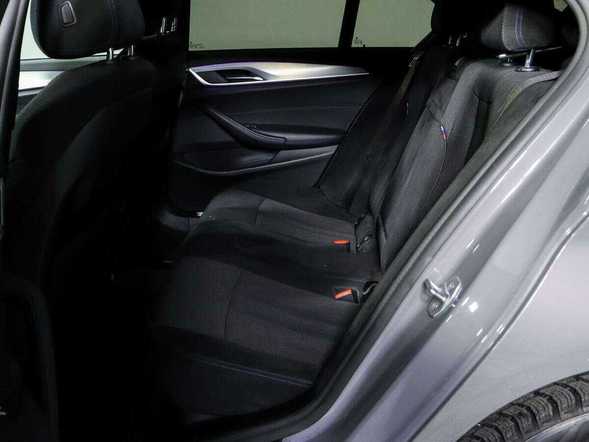 BMW 5 серии 2020 года с пробегом. Фото: #8