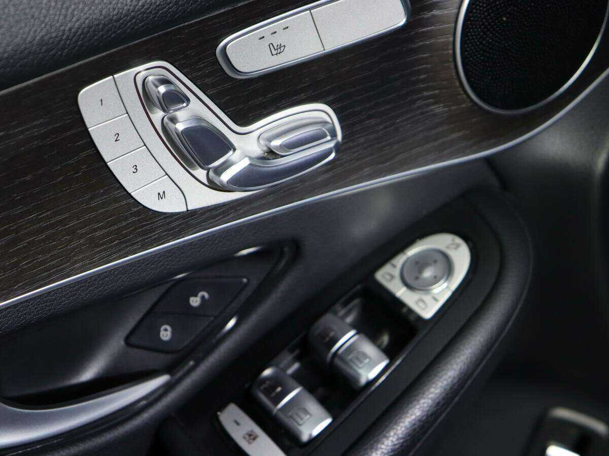 Mercedes-Benz GLC 2020 года с пробегом. Фото: #16