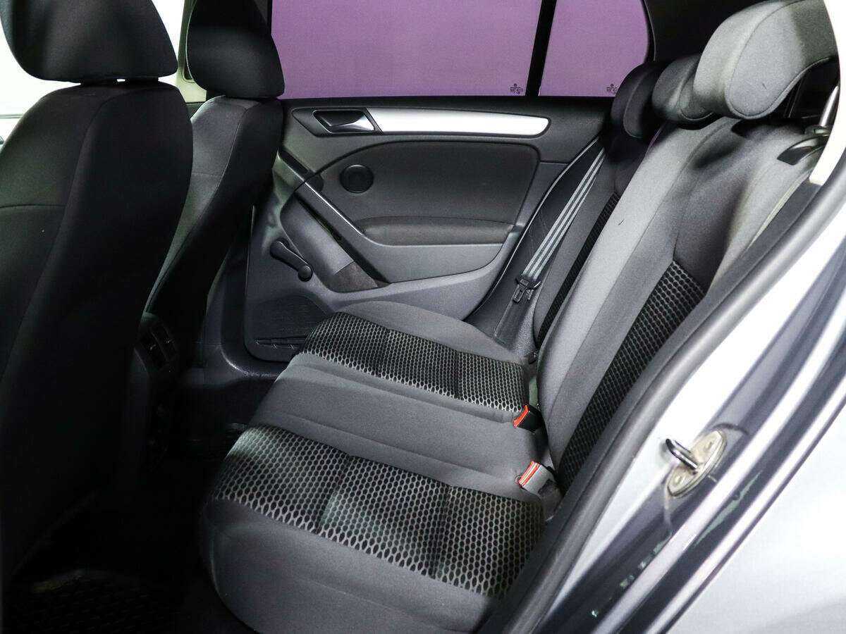 Volkswagen Golf 2010 года с пробегом. Фото: #7