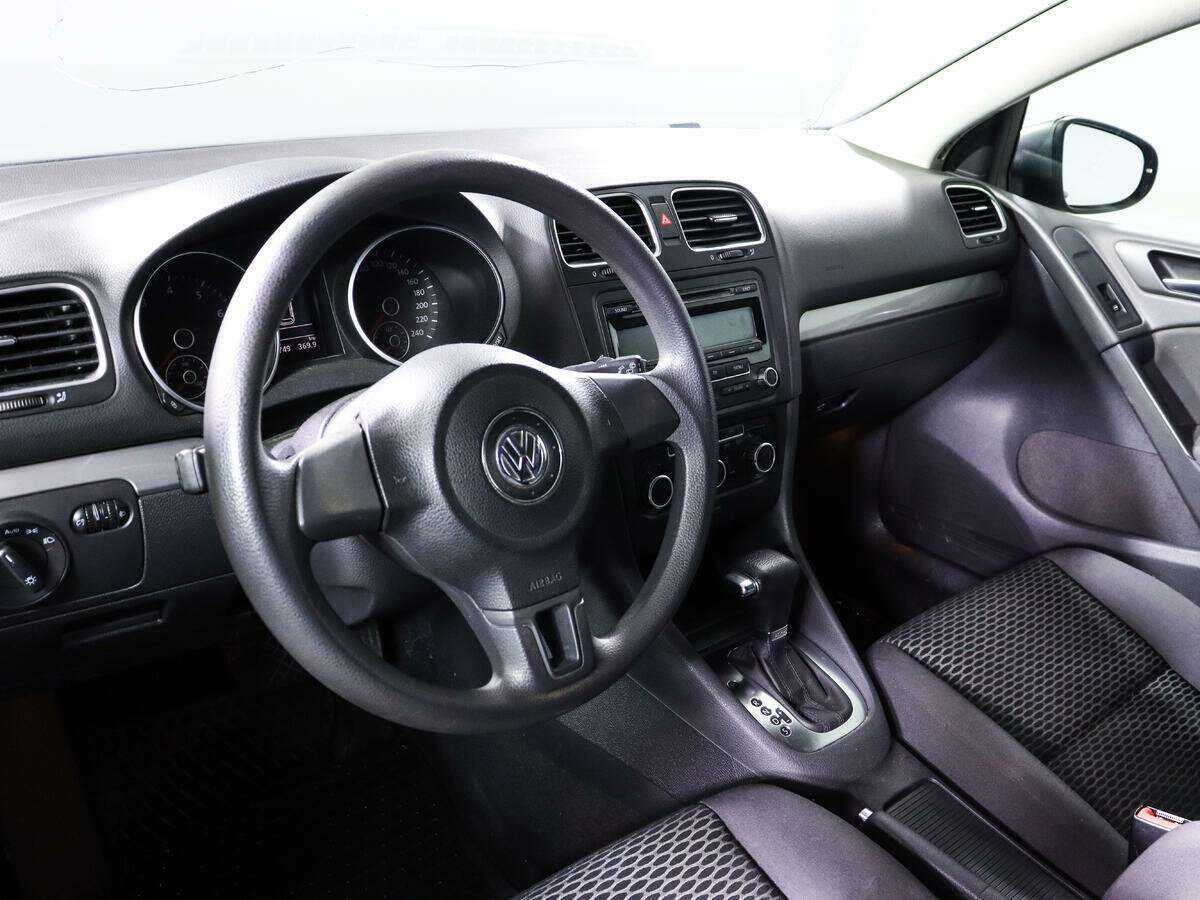 Volkswagen Golf 2010 года с пробегом. Фото: #11