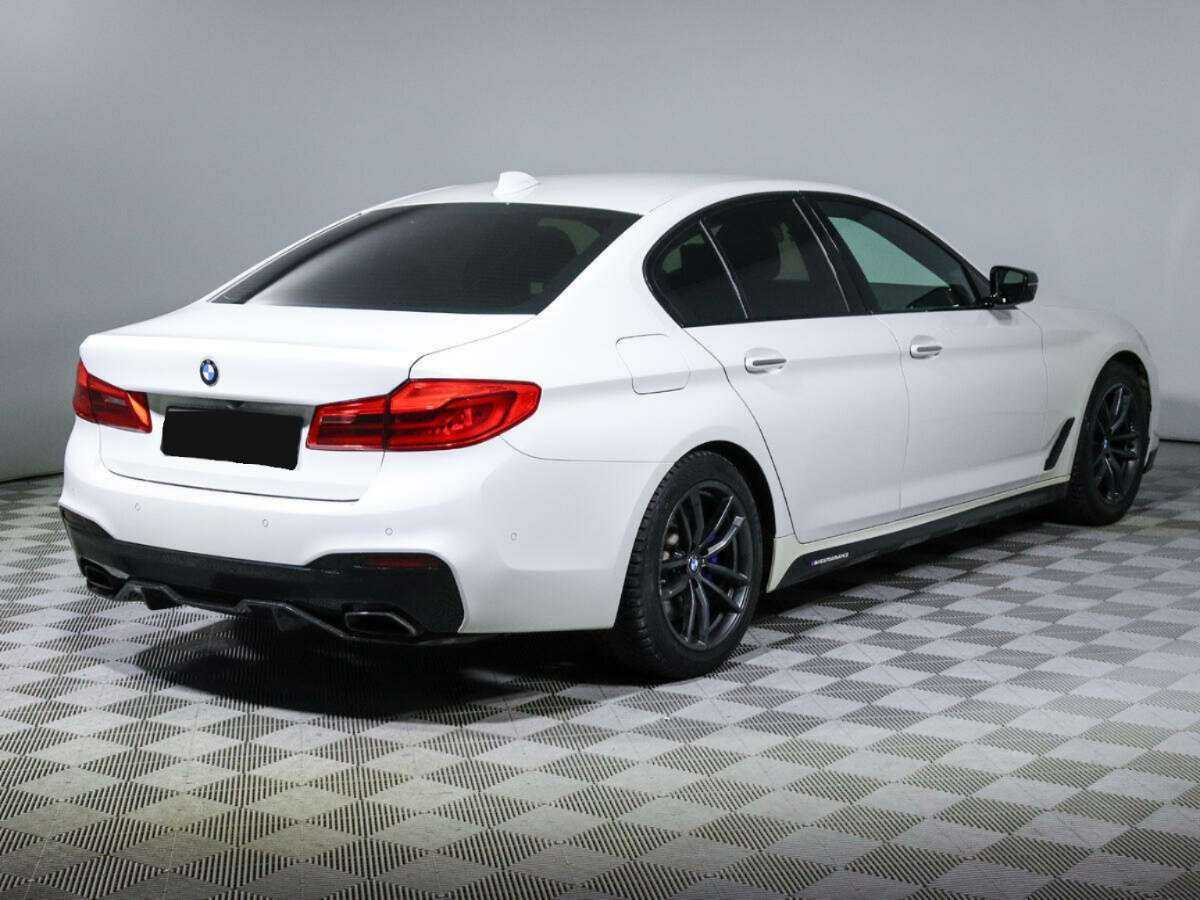 BMW 5 серии 2018 года с пробегом. Фото: #3
