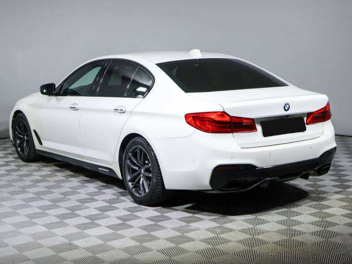 BMW 5 серии 2018 года с пробегом. Фото: #4