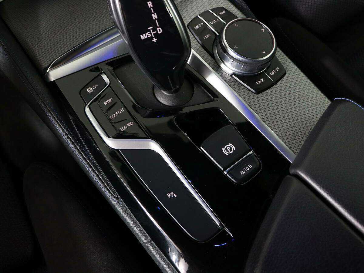 BMW 5 серии 2018 года с пробегом. Фото: #22