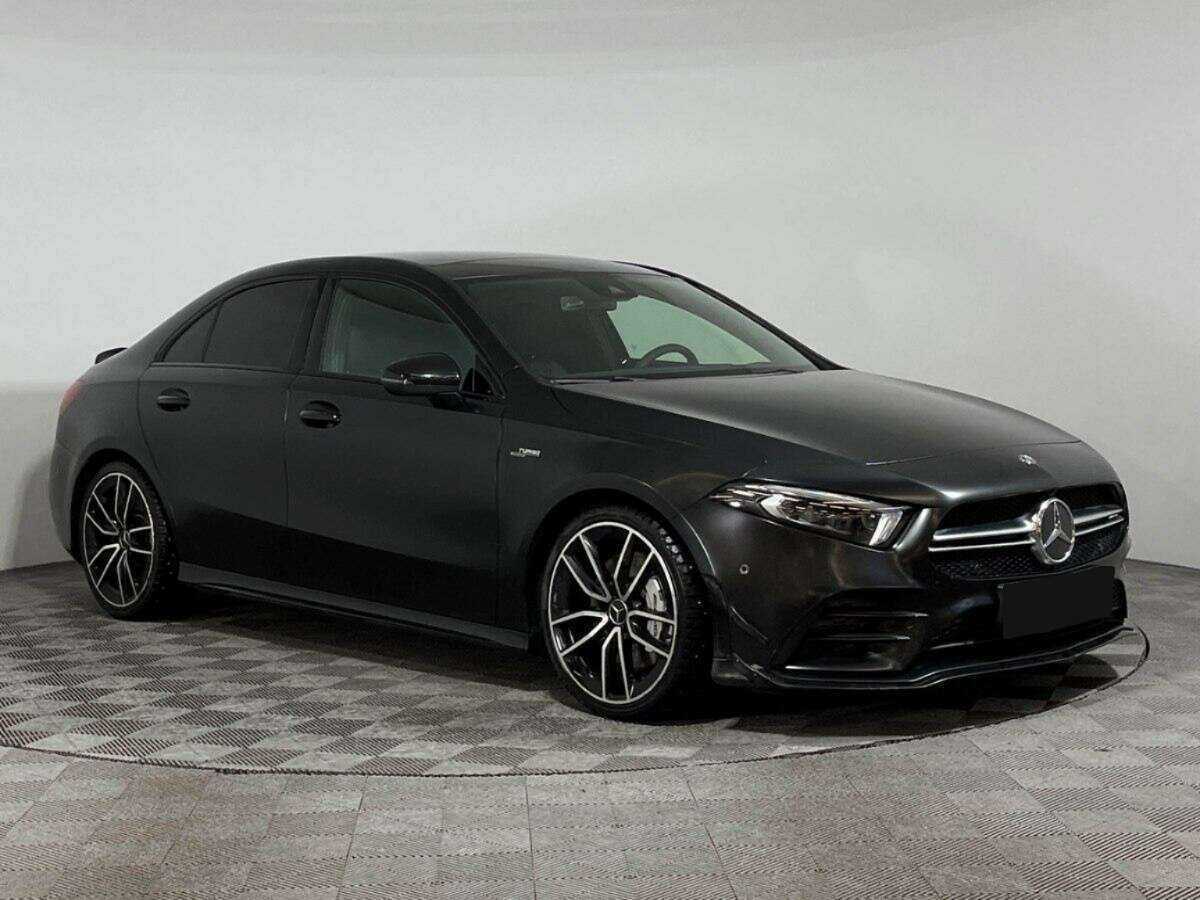 Mercedes-Benz A-Класс AMG 2019 года с пробегом. Фото: #2