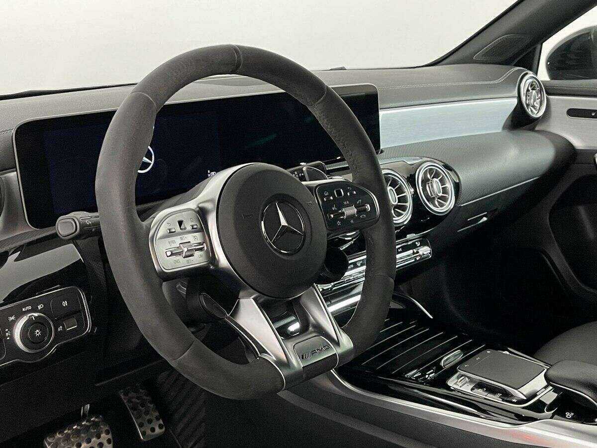 Mercedes-Benz A-Класс AMG 2019 года с пробегом. Фото: #13