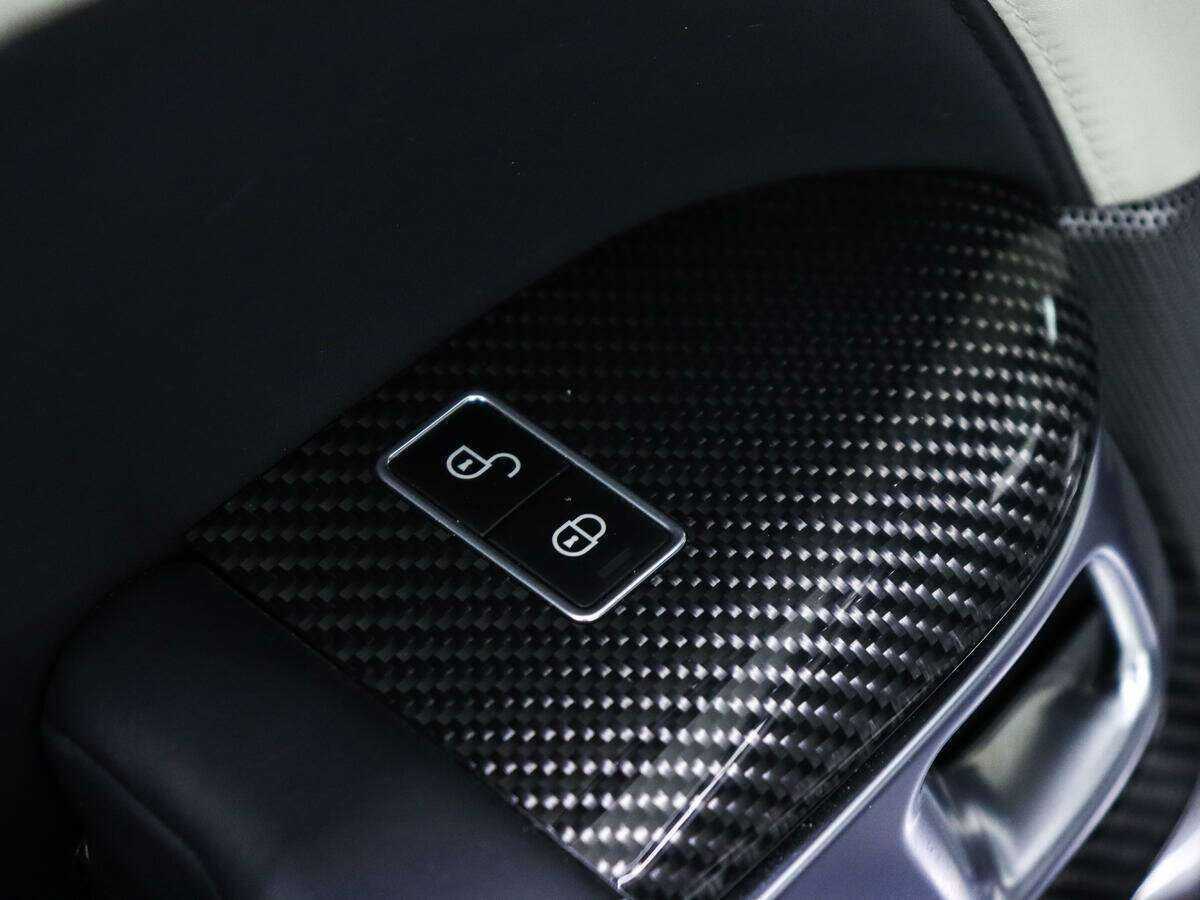 Land Rover Range Rover Sport 2015 года с пробегом. Фото: #17