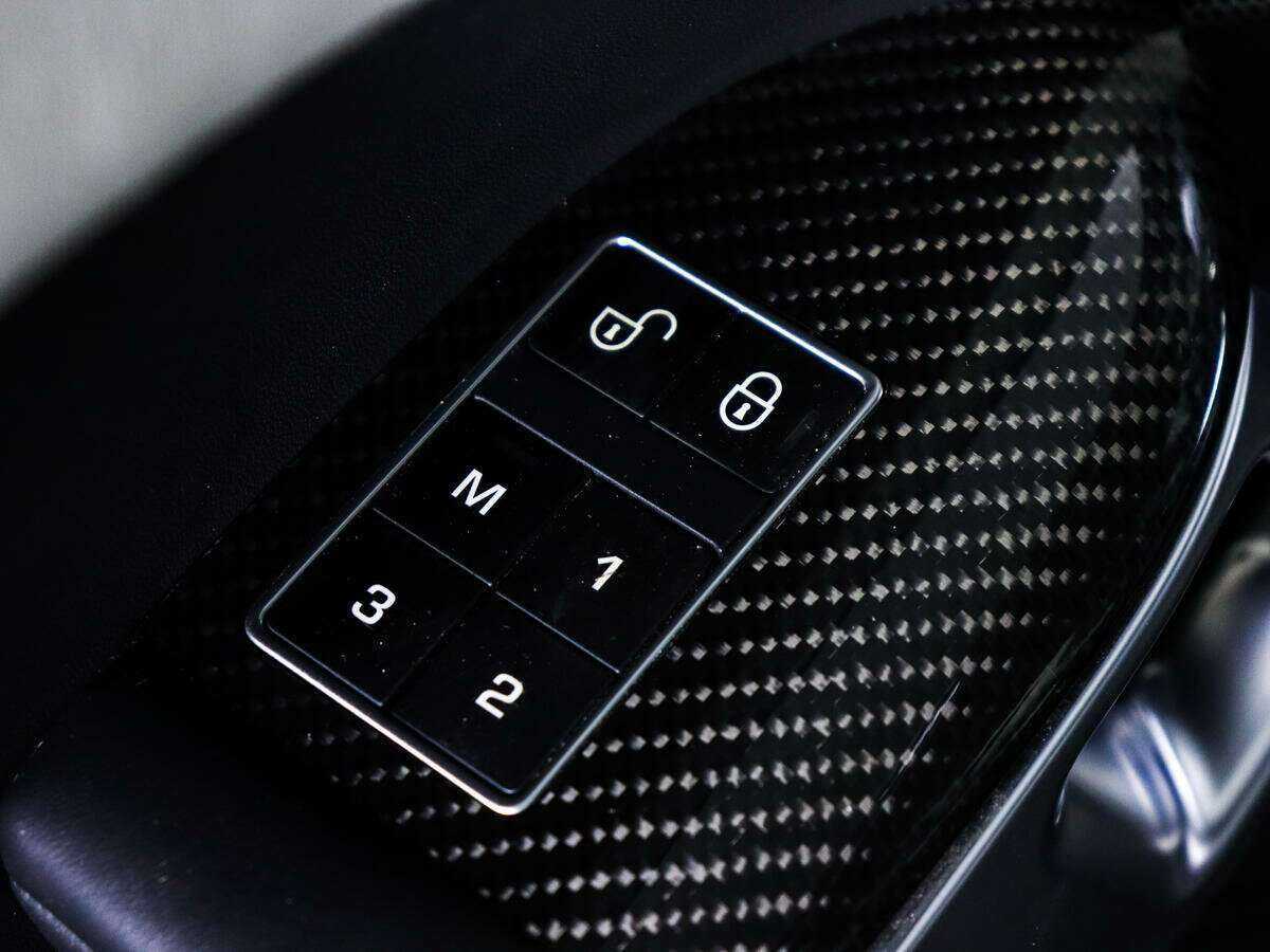 Land Rover Range Rover Sport 2015 года с пробегом. Фото: #21