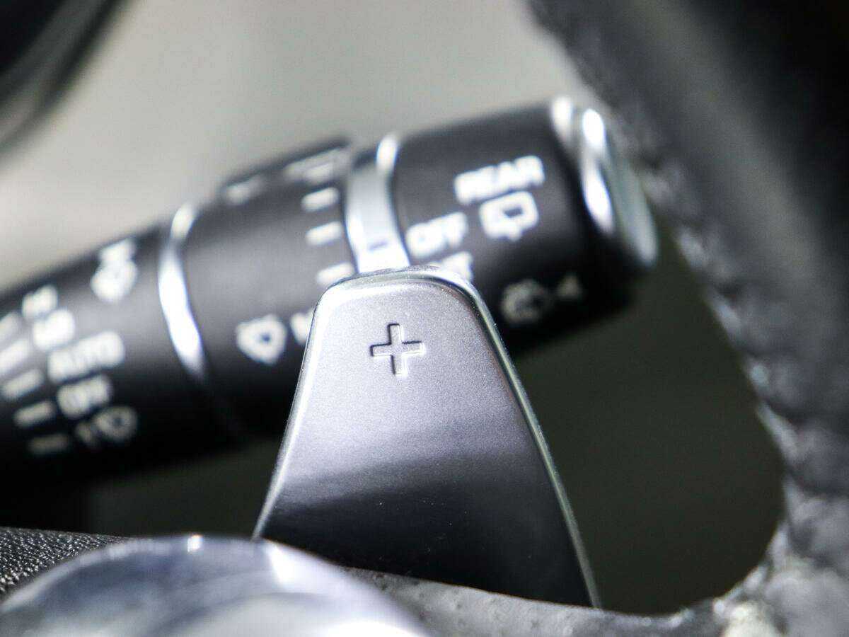 Land Rover Range Rover Sport 2015 года с пробегом. Фото: #24