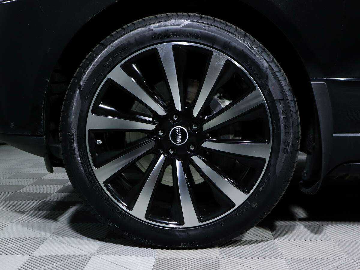 Land Rover Range Rover 2012 года с пробегом. Фото: #13