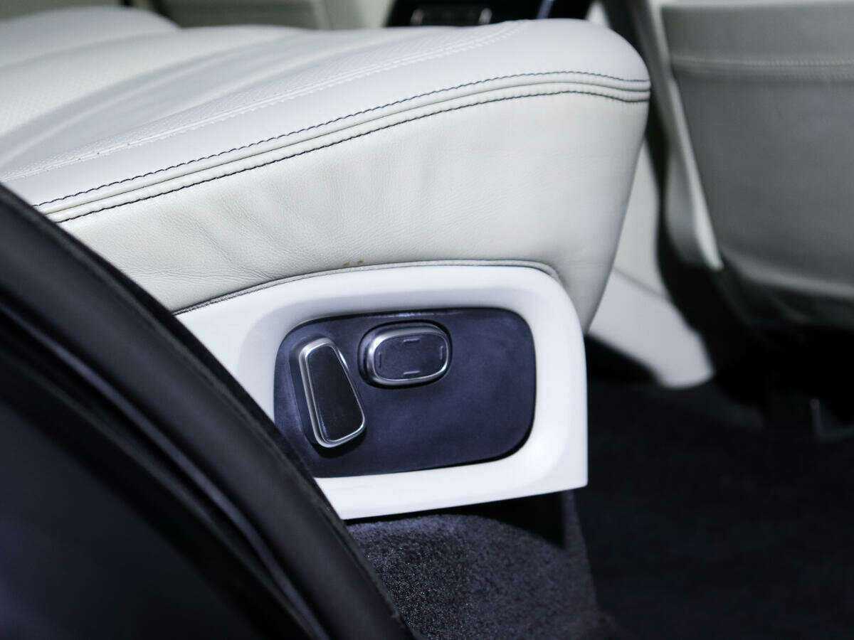 Land Rover Range Rover 2012 года с пробегом. Фото: #15