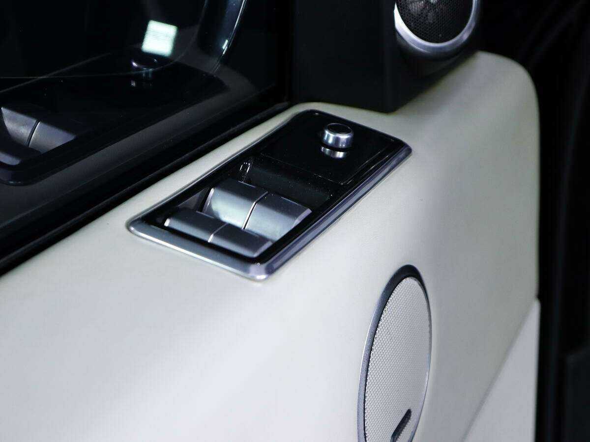 Land Rover Range Rover 2012 года с пробегом. Фото: #21