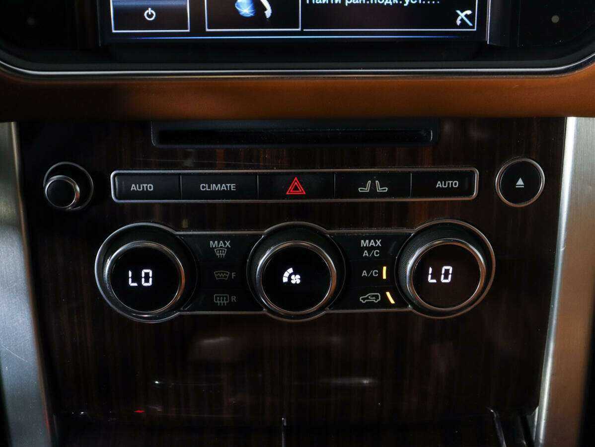 Land Rover Range Rover 2013 года с пробегом. Фото: #21