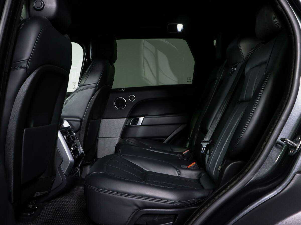 Land Rover Range Rover Sport 2018 года с пробегом. Фото: #5