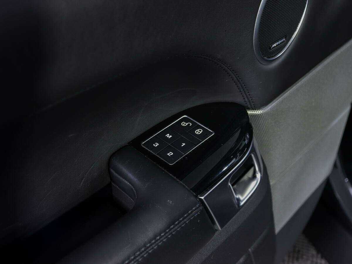 Land Rover Range Rover Sport 2018 года с пробегом. Фото: #12