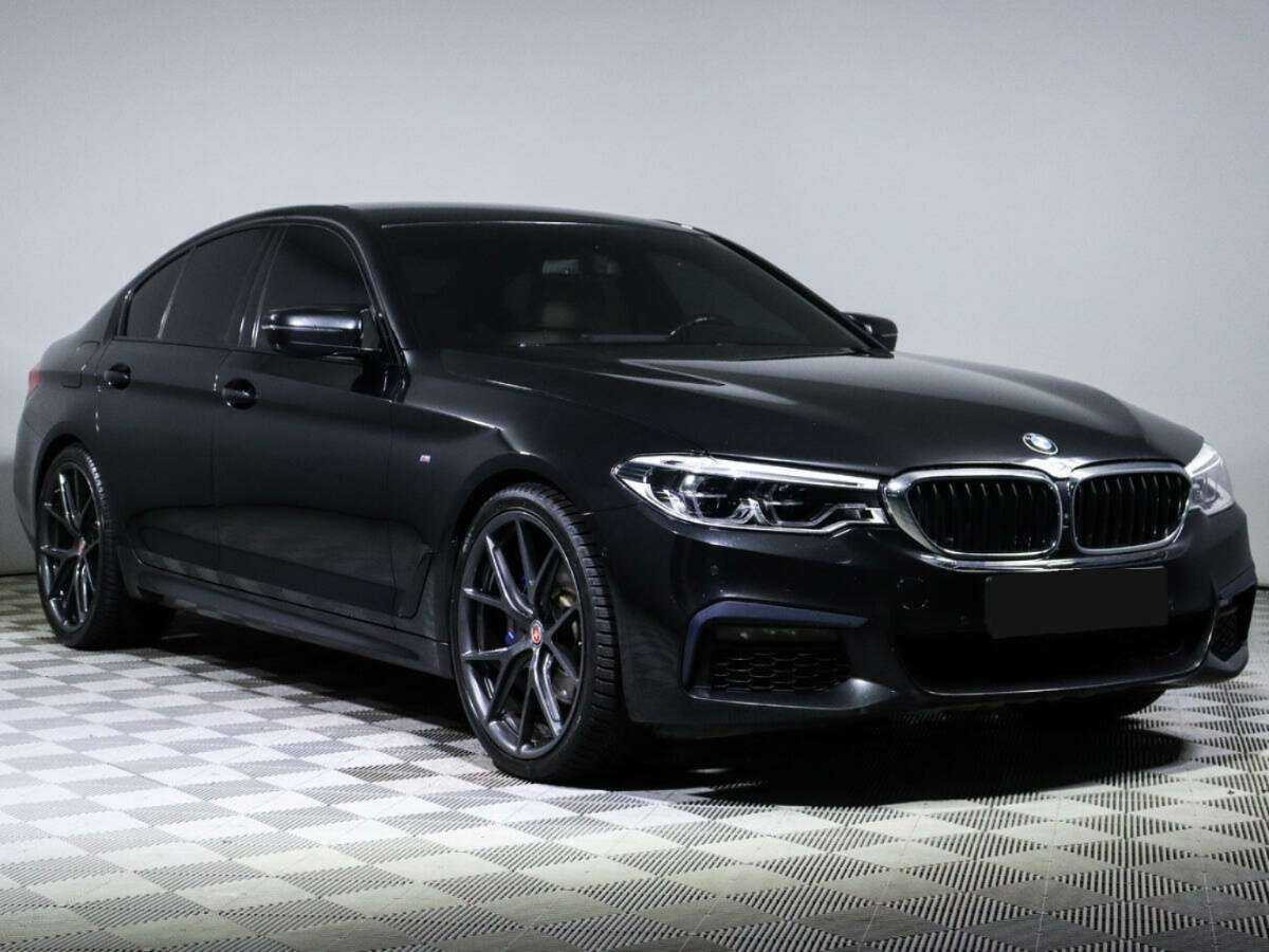 BMW 5 серии 2018 года с пробегом. Фото: #2