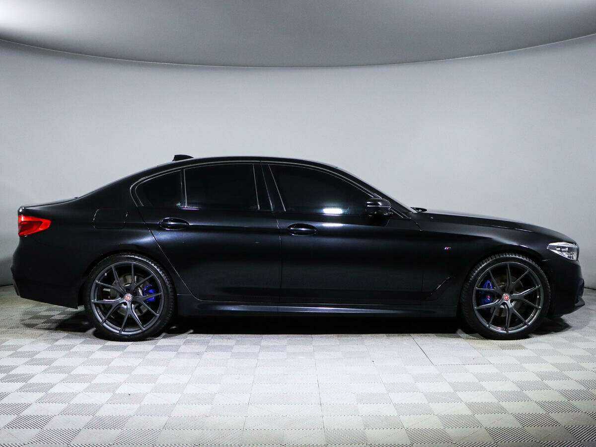 BMW 5 серии 2018 года с пробегом. Фото: #3