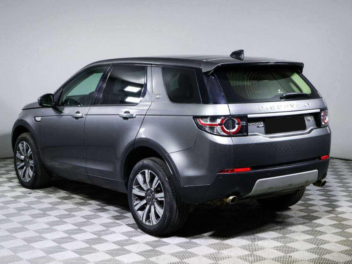 Land Rover Discovery Sport 2017 года с пробегом. Фото: #4
