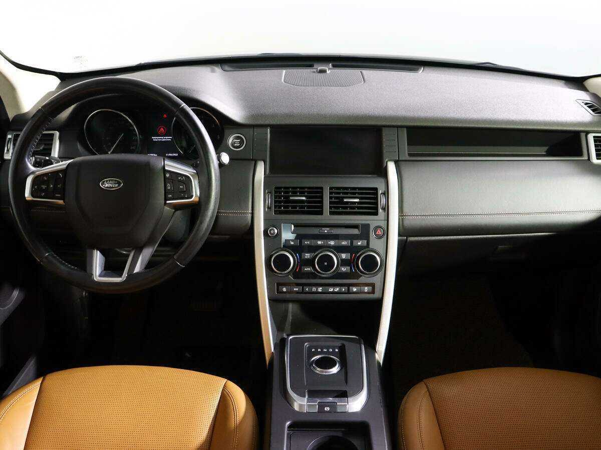 Land Rover Discovery Sport 2017 года с пробегом. Фото: #8