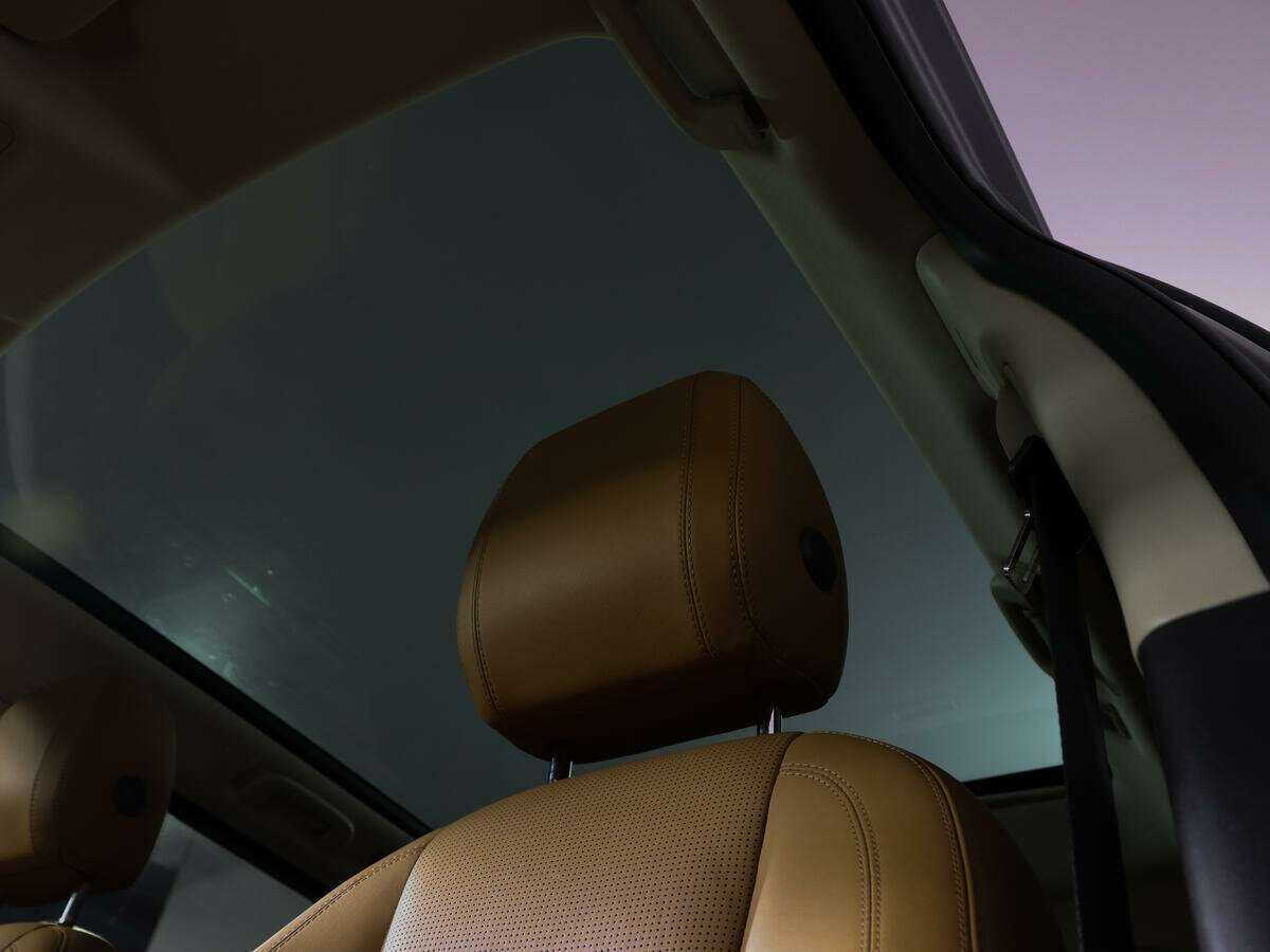 Land Rover Discovery Sport 2017 года с пробегом. Фото: #17