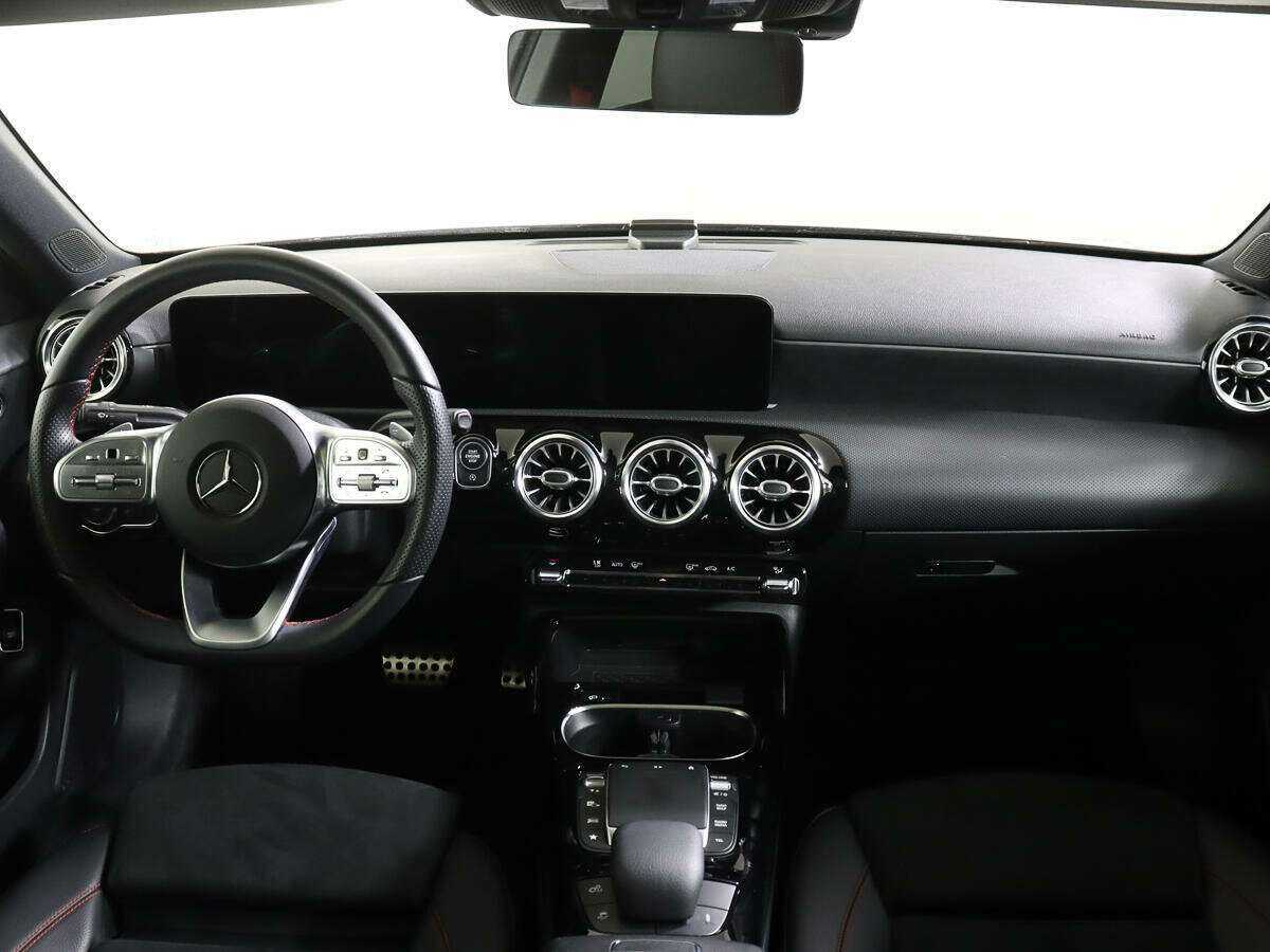 Mercedes-Benz A-Класс AMG 2020 года с пробегом. Фото: #11