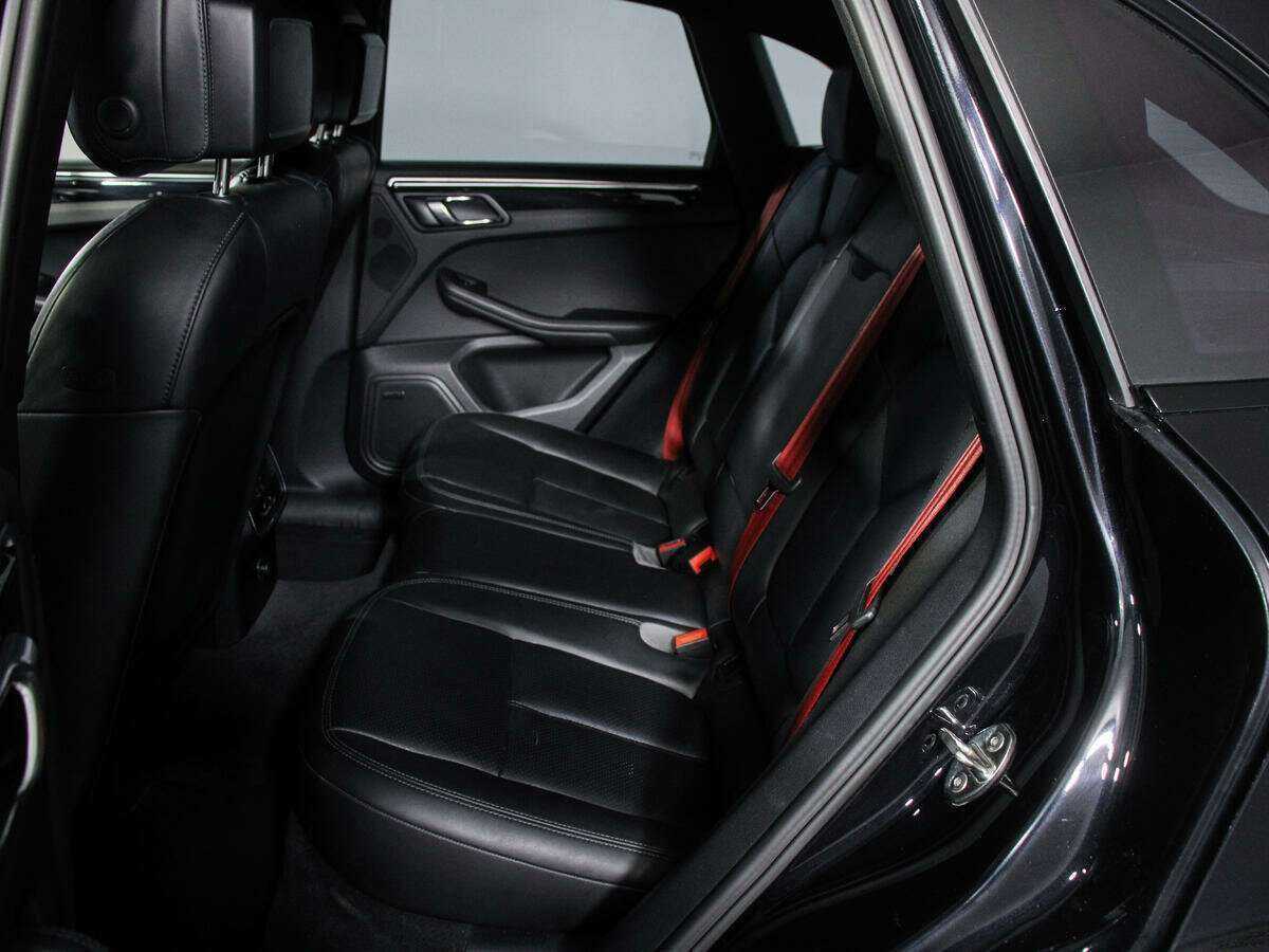 Porsche Macan 2015 года с пробегом. Фото: #9