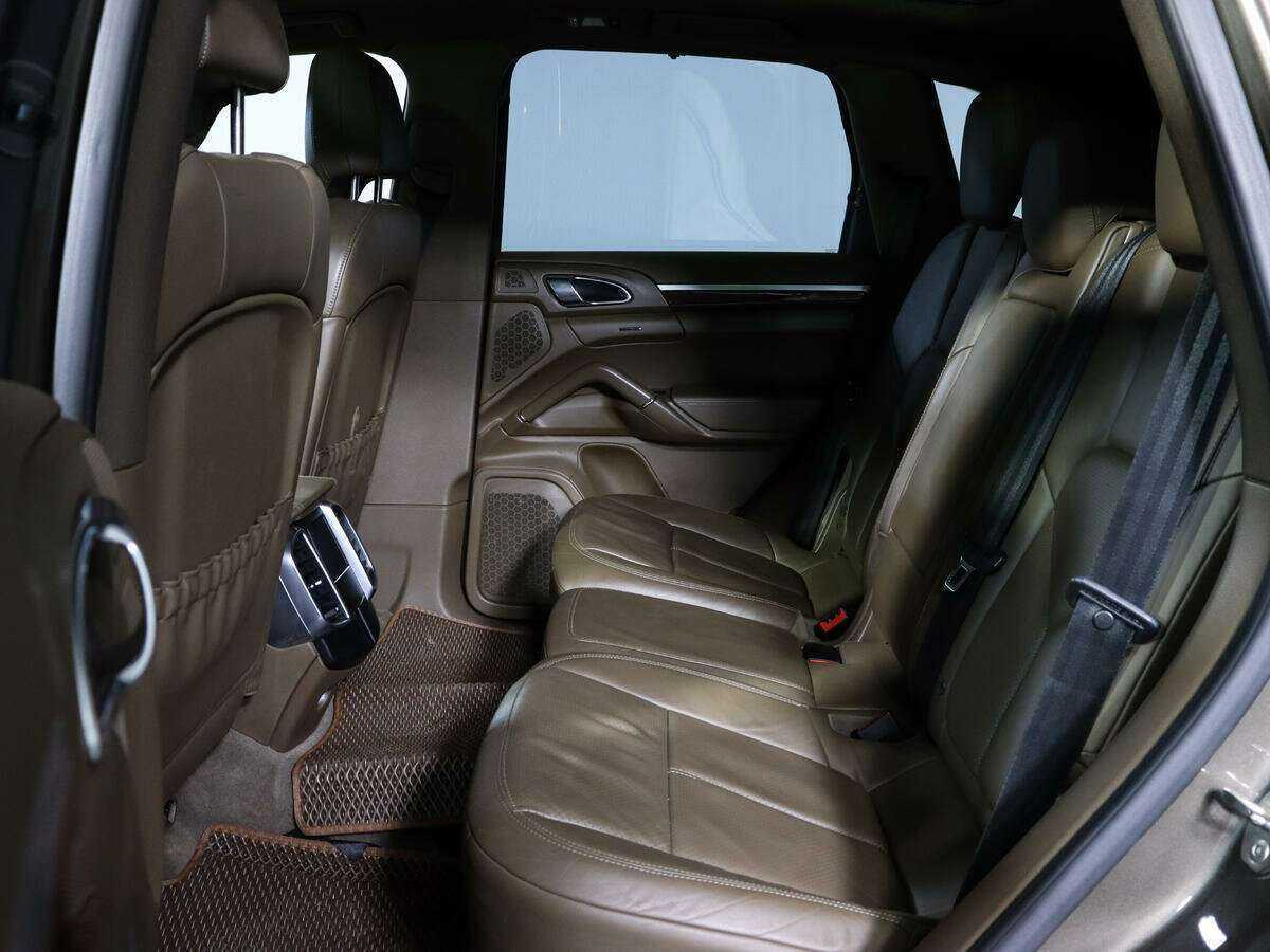 Porsche Cayenne 2013 года с пробегом. Фото: #8