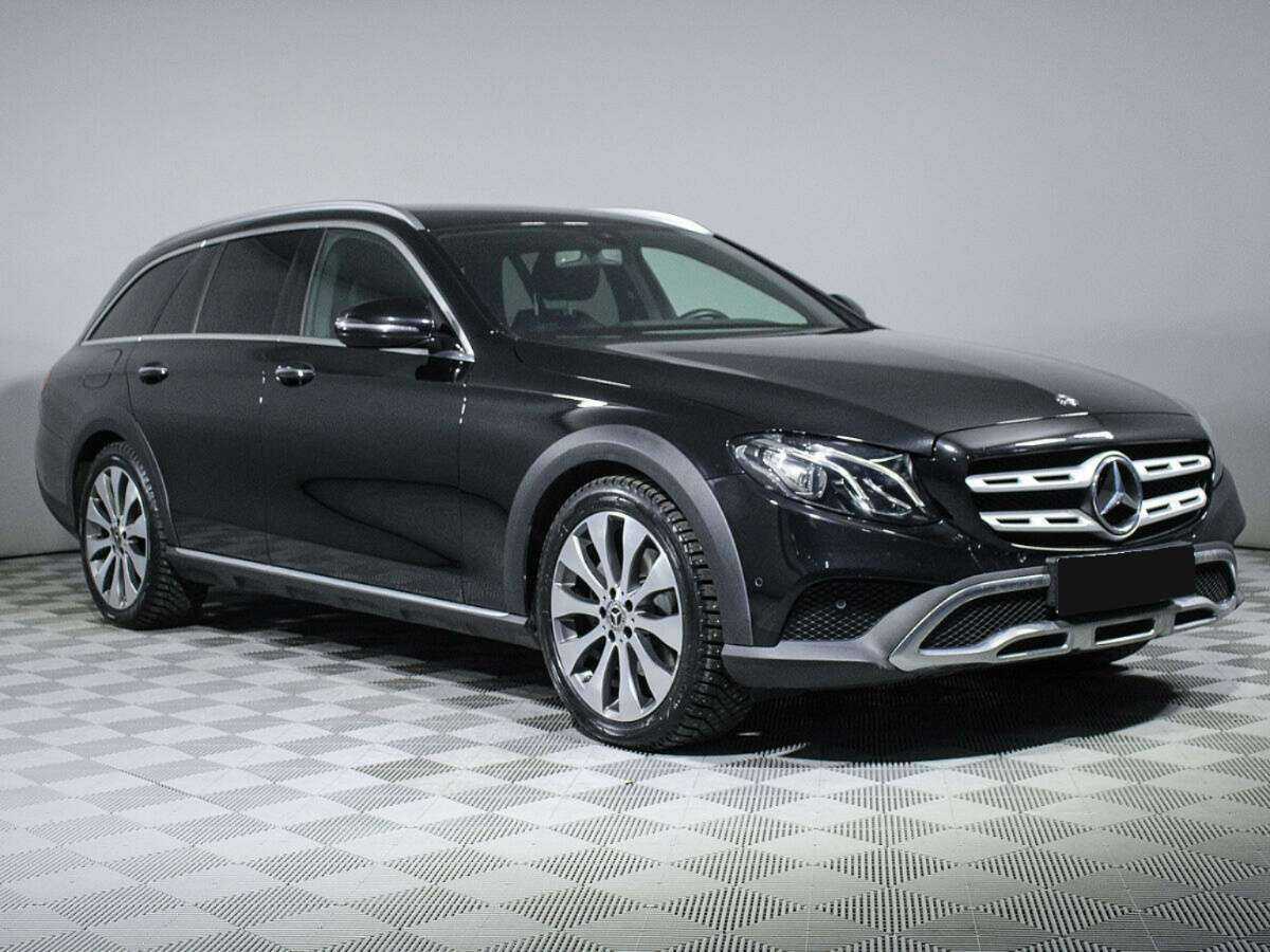 Mercedes-Benz E-Класс 2017 года с пробегом. Фото: #2