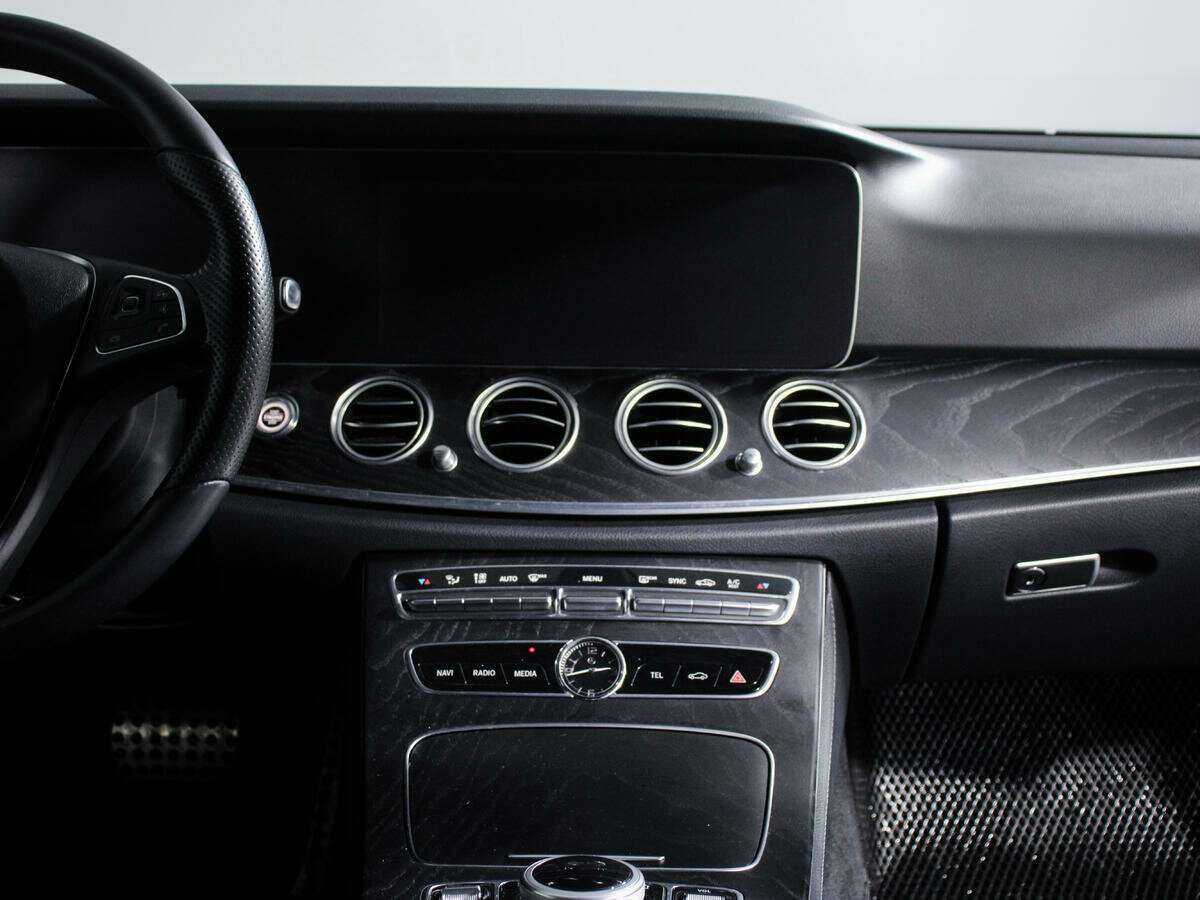 Mercedes-Benz E-Класс 2017 года с пробегом. Фото: #10