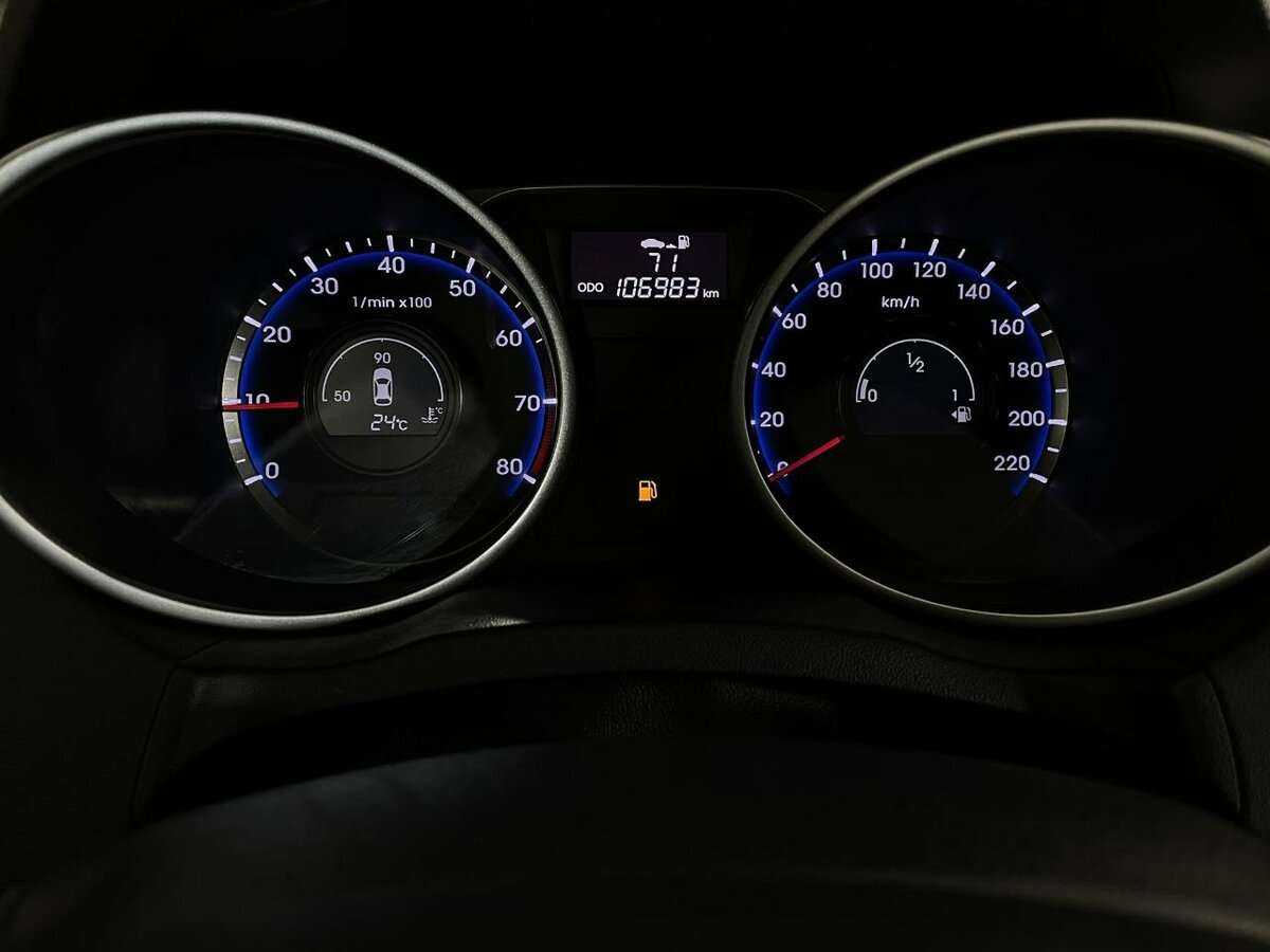 Б/У Хендай ай-икс35 2015 года. Фото: #10